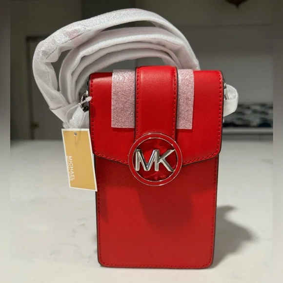 SOLD🤍MICHAEL KORS Carmen small phone holder crossbody bag ♥️ - Picture 4 of 12